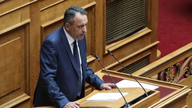 Σπαρτιάτες | Διέγραψε 3 βουλευτές ο Β. Στίγκας