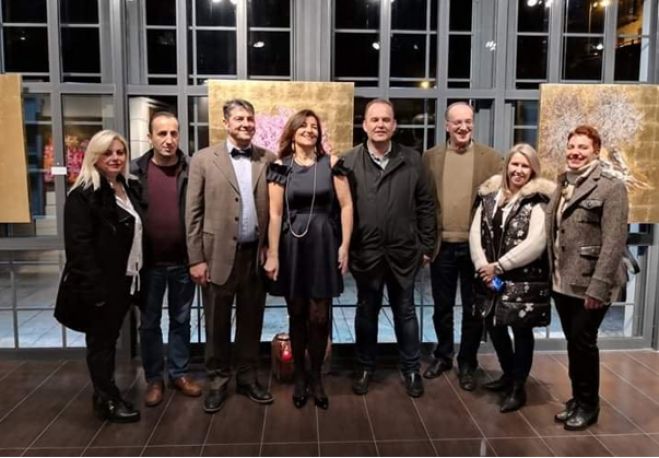 Την έκθεση ζωγραφικής της Αναστασίας Γκλαβά εγκαινίασε ο Στάθης Κούλης