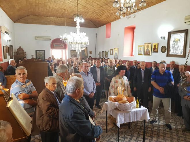 Καρδαρίτσι Γορτυνίας | Εγκαινιάστηκε το νέο καμπαναριό - Ευχαριστίες για τη βοήθεια στην οικογένεια Γιαννακόπουλων (εικόνες)