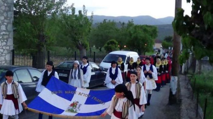 Η λιτανεία και περιφορά της εικόνας του Αγίου Γεωργίου στο Ελαιοχώριο