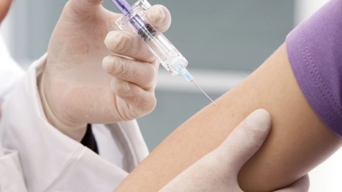 Αντιγριπικός εμβολιασμός | Αυτές είναι οι ομάδες αυξημένου κινδύνου!