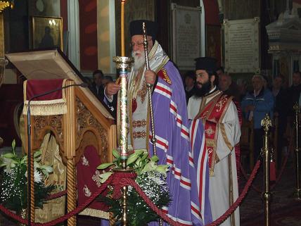 &Eta; &delta;&epsilon;ύ&tau;&epsilon;&rho;&eta; &Alpha;&kappa;&omicron;&lambda;&omicron;&upsilon;&theta;ί&alpha; &tau;&omega;&nu; &Chi;&alpha;&iota;&rho;&epsilon;&tau;&iota;&sigma;&mu;ώ&nu; &tau;&eta;&sigmaf; &Theta;&epsilon;&omicron;&tau;ό&kappa;&omicron;&upsilon;, &sigma;&tau;&omicron;&nu; &Mu;&eta;&tau;&rho;&omicron;&pi;&omicron;&lambda;&iota;&tau;&iota;&kappa;ό &Nu;&alpha;ό &Alpha;&gamma;ί&omicron;&upsilon; &Beta;&alpha;&sigma;&iota;&lambda;&epsilon;ί&omicron;&upsilon; (&epsilon;&iota;&kappa;ό&nu;&epsilon;&sigmaf;)