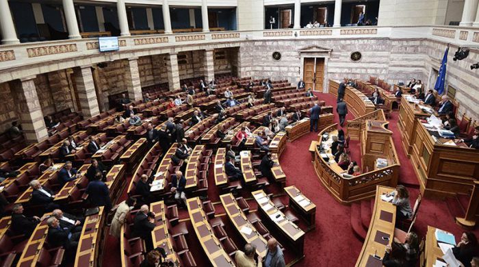 &Beta;&omicron;&upsilon;&lambda;ή | &laquo;&Nu;&alpha;&iota;&raquo; &sigma;&tau;&eta;&nu; &alpha;&lambda;&lambda;&alpha;&gamma;ή &phi;ύ&lambda;&omicron;&upsilon; &alpha;&pi;ό &tau;&alpha; 15 &epsilon;ί&pi;&alpha;&nu; 147 &beta;&omicron;&upsilon;&lambda;&epsilon;&upsilon;&tau;έ&sigmaf;