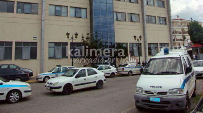 &Epsilon;&kappa;&pi;&alpha;&iota;&delta;&epsilon;&upsilon;&tau;&iota;&kappa;ή &eta;&mu;&epsilon;&rho;ί&delta;&alpha; &delta;&iota;&alpha;&pi;&rho;&alpha;&gamma;&mu;&alpha;&tau;&epsilon;&upsilon;&tau;ώ&nu; &Epsilon;&lambda;&lambda;&eta;&nu;&iota;&kappa;ή&sigmaf; &Alpha;&sigma;&tau;&upsilon;&nu;&omicron;&mu;ί&alpha;&sigmaf; &sigma;&tau;&eta;&nu; &Tau;&rho;ί&pi;&omicron;&lambda;&eta;