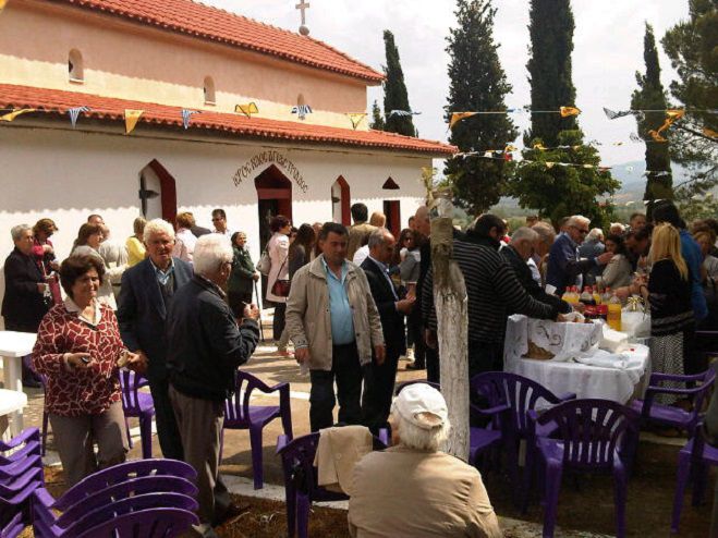 &Eta; &epsilon;&omicron;&rho;&tau;ή &tau;&omicron;&upsilon; &Alpha;&gamma;ί&omicron;&upsilon; &Pi;&nu;&epsilon;ύ&mu;&alpha;&tau;&omicron;&sigmaf; &sigma;&tau;&omicron; &chi;&omega;&rho;&iota;ό &Pi;ά&pi;&alpha;&rho;&iota; (&epsilon;&iota;&kappa;ό&nu;&epsilon;&sigmaf;)