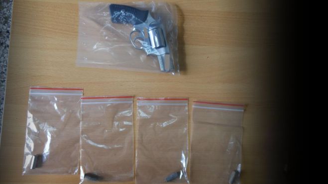 &Xi;&epsilon;&sigma;&pi;ά &omicron; &pi;&alpha;&tau;έ&rho;&alpha;&sigmaf; &tau;&eta;&sigmaf; 8&chi;&rho;&omicron;&nu;&eta;&sigmaf; &Alpha;&lambda;&epsilon;&xi;ί&alpha;&sigmaf;: "&Alpha;&pi;&alpha;&rho;ά&delta;&epsilon;&kappa;&tau;&omicron;, o 54&chi;&rho;&omicron;&nu;&omicron;&sigmaf; έ&pi;&rho;&epsilon;&pi;&epsilon; &nu;&alpha; &mu;&pi;&epsilon;&iota; &phi;&upsilon;&lambda;&alpha;&kappa;ή" (vd)