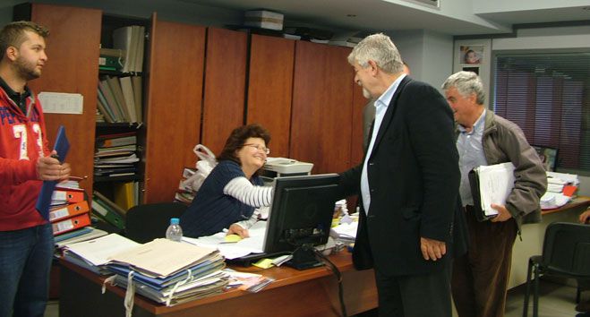 &Delta;&eta;&mu;&omicron;&tau;&iota;&kappa;έ&sigmaf; &upsilon;&pi;&eta;&rho;&epsilon;&sigma;ί&epsilon;&sigmaf; &epsilon;&pi;&iota;&sigma;&kappa;έ&phi;&theta;&eta;&kappa;&epsilon; &omicron; &Delta;. &Pi;&alpha;&upsilon;&lambda;ή&sigmaf;