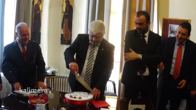 &Tau;&eta;&nu; &pi;ί&tau;&alpha; &tau;&omicron;&upsilon; &gamma;&iota;&alpha; &tau;&omicron; 2018 έ&kappa;&omicron;&psi;&epsilon; &omicron; &Delta;ή&mu;&omicron;&sigmaf; &Tau;&rho;ί&pi;&omicron;&lambda;&eta;&sigmaf;! (vd)