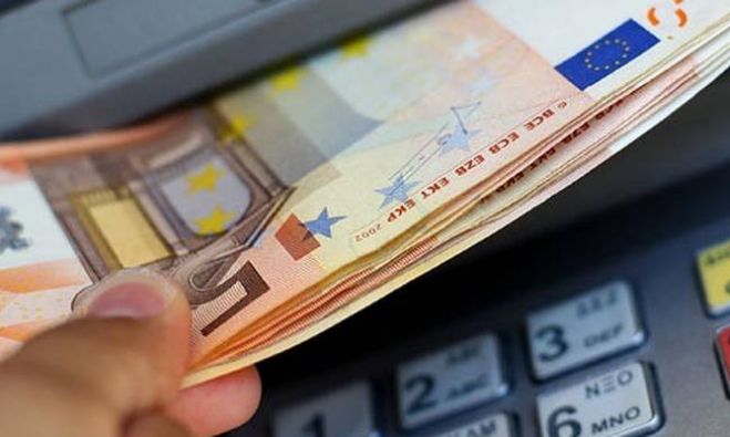 &Tau;&eta;&nu; &Pi;έ&mu;&pi;&tau;&eta; &kappa;&alpha;&tau;&alpha;&beta;ά&lambda;&lambda;&omicron;&nu;&tau;&alpha;&iota; &tau;&alpha; &alpha;&nu;&alpha;&delta;&rho;&omicron;&mu;&iota;&kappa;ά &epsilon;&pi;&iota;&kappa;&omicron;&upsilon;&rho;&iota;&kappa;ώ&nu; &sigma;&upsilon;&nu;&tau;ά&xi;&epsilon;&omega;&nu; - &Delta;&epsilon;ί&tau;&epsilon; &tau;&alpha; &pi;&omicron;&sigma;ά