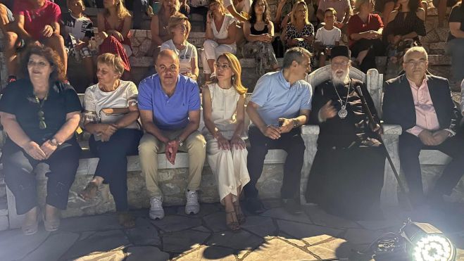 &Beta;&alpha;&lambda;&alpha;&sigma;ό&pi;&omicron;&upsilon;&lambda;&omicron;&sigmaf;: "&Mu;&iota;&alpha; &kappa;&alpha;&tau;&alpha;&pi;&lambda;&eta;&kappa;&tau;&iota;&kappa;ή &beta;&rho;&alpha;&delta;&iota;ά &gamma;&epsilon;&mu;ά&tau;&eta; &Kappa;&alpha;&lambda;&delta;ά&rho;&alpha; &kappa;&alpha;&iota; &mu;&omicron;&upsilon;&sigma;&iota;&kappa;ή &tau;&omicron; &theta;&epsilon;&alpha;&tau;&rho;ά&kappa;&iota; &tau;&eta;&sigmaf; &Kappa;ά&rho;&tau;&sigma;&omicron;&beta;&alpha;&sigmaf;"