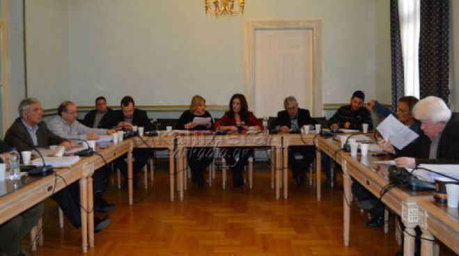 &Alpha;&nu;&alpha;&beta;&lambda;ή&theta;&eta;&kappa;&alpha;&nu; &delta;&eta;&mu;&omicron;&pi;&rho;&alpha;&sigma;ί&epsilon;&sigmaf; έ&rho;&gamma;&omega;&nu; &kappa;&alpha;&iota; &mu;&epsilon;&lambda;&epsilon;&tau;ώ&nu; &sigma;&tau;&eta;&nu; &Pi;&epsilon;&rho;&iota;&phi;έ&rho;&epsilon;&iota;&alpha;