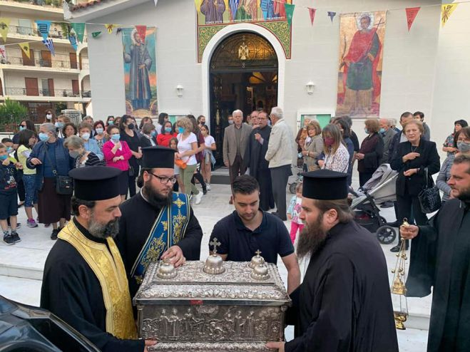 &Tau;&rho;ί&pi;&omicron;&lambda;&eta; | &Alpha;&pi;ό &tau;&omicron; &Nu;&alpha;ό &Pi;&rho;&omicron;&phi;ή&tau;&eta; &Eta;&lambda;ί&alpha; &sigma;&tau;&omicron;&nu; &Mu;&eta;&tau;&rho;&omicron;&pi;&omicron;&lambda;&iota;&tau;&iota;&kappa;ό &Nu;&alpha;ό &tau;&alpha; &Iota;&epsilon;&rho;ά &Lambda;&epsilon;ί&psi;&alpha;&nu;&alpha; &tau;&omega;&nu; &Pi;&omicron;&lambda;&iota;&omicron;ύ&chi;&omega;&nu; (&epsilon;&iota;&kappa;ό&nu;&epsilon;&sigmaf;)