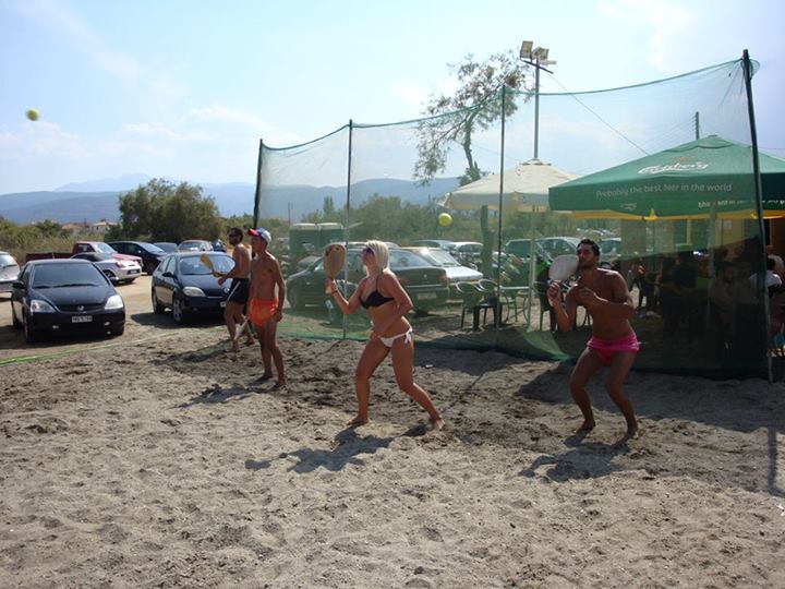 &laquo;&Rho;&alpha;&kappa;&epsilon;&tau;&omicron;&mu;&alpha;&chi;ί&epsilon;&sigmaf;&raquo; &sigma;&tau;&omicron;&nu; &Alpha;&tau;&sigma;ί&gamma;&gamma;&alpha;&nu;&omicron; (&epsilon;&iota;&kappa;ό&nu;&epsilon;&sigmaf;)