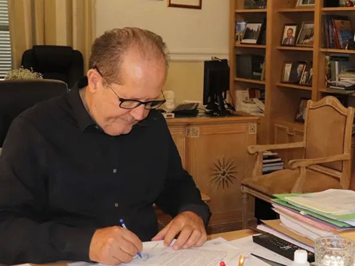 &Nu;έ&alpha; έ&rho;&gamma;&alpha; &gamma;&iota;&alpha; &tau;&eta;&nu; &Alpha;&rho;&kappa;&alpha;&delta;ί&alpha; &upsilon;&pi;ό&gamma;&rho;&alpha;&psi;&epsilon; &omicron; &Nu;ί&kappa;&alpha;&sigmaf;!