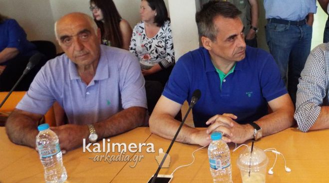 Τζιούμης: «Να ακυρωθεί η απόφαση για ΒΙΠΕ. Βάζουν πρόσφυγες σε σκηνές με 40 βαθμούς Κελσίου»