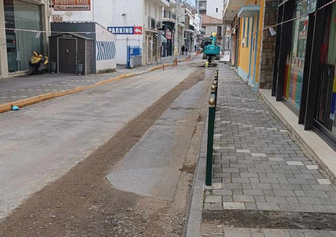 Έργα φυσικού αερίου | Θα παραμείνει κλειστή η &#039;&#039;Αποστολοπούλου&#039;&#039; - Πρέπει να αποακρυνθούν τα οχήματα από το πάρκινγκ κάτω από τη ΔΕΥΑΤ