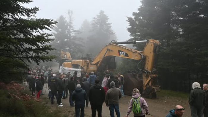 Ερώτηση Βελόπουλου για τον ξεσηκωμό στον Κοσμά ενάντια στις ανεμογεννήτριες