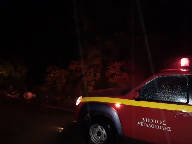 Πτώση βράχων στο δρόμο &quot;Μεγαλόπολη - Ανδρίτσαινα&quot;