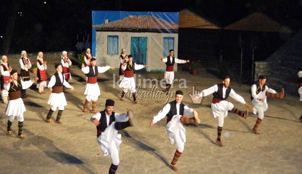 &laquo;&Pi;&lambda;&eta;&mu;&mu;ύ&rho;&iota;&sigma;&epsilon;&raquo; &mu;&omicron;&upsilon;&sigma;&iota;&kappa;έ&sigmaf; &kappa;&alpha;&iota; &chi;&omicron;&rho;&omicron;ύ&sigmaf; &alpha;&pi;ό &tau;&eta;&nu; &Alpha;&rho;&kappa;&alpha;&delta;ί&alpha;, &tau;&eta;&nu; &Kappa;&omicron;&rho;&iota;&nu;&theta;ί&alpha; &kappa;&alpha;&iota; &tau;&eta;&nu; &Pi;&tau;&omicron;&lambda;&epsilon;&mu;&alpha;ί&delta;&alpha; &tau;&omicron; &theta;&epsilon;&alpha;&tau;&rho;ά&kappa;&iota; &tau;&eta;&sigmaf; &Tau;&rho;ί&pi;&omicron;&lambda;&eta;&sigmaf; (&epsilon;&iota;&kappa;ό&nu;&epsilon;&sigmaf; &kappa;&alpha;&iota; &beta;ί&nu;&tau;&epsilon;&omicron;)!