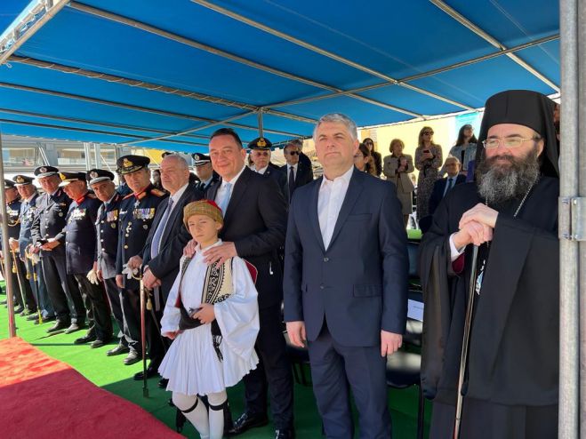 &Kappa;ώ&sigma;&tau;&alpha;&sigmaf; &Beta;&lambda;ά&sigma;&eta;&sigmaf;: "&Chi;&rho;ό&nu;&iota;&alpha; &pi;&omicron;&lambda;&lambda;ά &Alpha;&rho;&kappa;&alpha;&delta;ί&alpha;, &chi;&rho;ό&nu;&iota;&alpha; &pi;&omicron;&lambda;&lambda;ά &Epsilon;&lambda;&lambda;ά&delta;&alpha;"