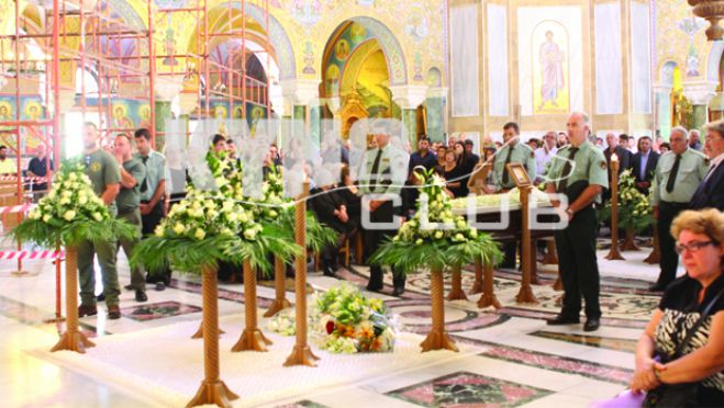 Το τελευταίο &quot;αντίο&quot; στον Κώστα Μαρκόπουλο - Ο επικήδειος εκφωνήθηκε από τον Γ. Ρουμελιώτη (vd)
