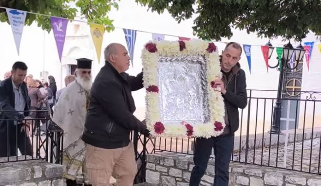 &Kappa;&alpha;&sigma;&tau;&rho;ά&kappa;&iota; &Gamma;&omicron;&rho;&tau;&upsilon;&nu;ί&alpha;&sigmaf; | &Mu;&epsilon; &kappa;&alpha;&tau;ά&nu;&upsilon;&xi;&eta; &eta; &pi;&epsilon;&rho;&iota;&phi;&omicron;&rho;ά &tau;&eta;&sigmaf; &epsilon;&iota;&kappa;ό&nu;&alpha;&sigmaf; &tau;&omicron;&upsilon; &Pi;&omicron;&lambda;&iota;&omicron;ύ&chi;&omicron;&upsilon; &Alpha;&gamma;ί&omicron;&upsilon; &Delta;&eta;&mu;&eta;&tau;&rho;ί&omicron;&upsilon; (vd)