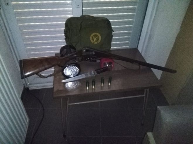 &Kappa;&epsilon;&rho;&alpha;&sigma;&tau;ά&rho;&iota; | &Epsilon;&nu;&tau;&omicron;&pi;ί&sigma;&tau;&eta;&kappa;&epsilon; &kappa;&upsilon;&nu;&eta;&gamma;ό&sigmaf; &pi;&omicron;&upsilon; &pi;&rho;&omicron;&sigma;&pi;&alpha;&theta;&omicron;ύ&sigma;&epsilon; &nu;&alpha; &alpha;&kappa;&iota;&nu;&eta;&tau;&omicron;&pi;&omicron;&iota;ή&sigma;&epsilon;&iota; &lambda;&alpha;&gamma;ό &mu;&epsilon; &tau;&alpha; &phi;ώ&tau;&alpha; &tau;&omicron;&upsilon;