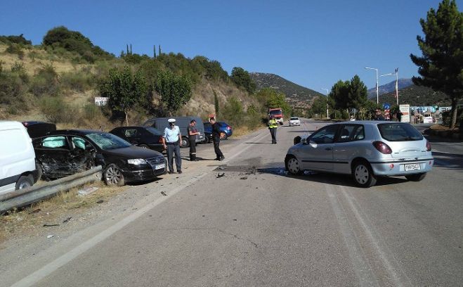 Τροχαίο ατύχημα στην εθνική οδό &quot;Τριπόλεως-Πύργου&quot;