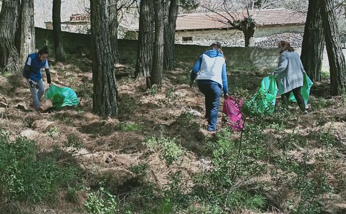 &Kappa;ά&psi;&iota;&alpha; | &Mu;&alpha;&zeta;&epsilon;ύ&tau;&eta;&kappa;&alpha;&nu; 10.000 &lambda;ί&tau;&rho;&alpha; &alpha;&pi;&omicron;&rho;&rho;&iota;&mu;&mu;ά&tau;&omega;&nu; &alpha;&pi;ό &tau;&eta; &delta;&rho;ά&sigma;&eta; Save your Hood (&epsilon;&iota;&kappa;ό&nu;&epsilon;&sigmaf;)