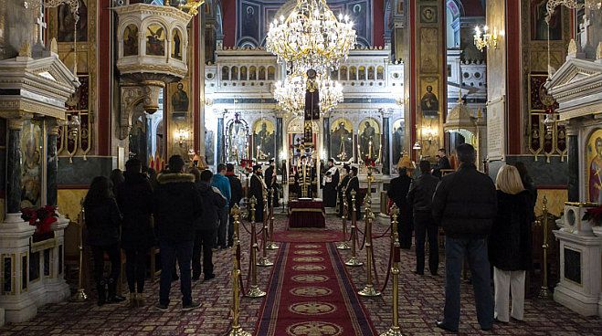 &Alpha;&lambda;&lambda;&alpha;&gamma;ή &tau;&omicron;&upsilon; &chi;&rho;ό&nu;&omicron;&upsilon; &sigma;&tau;&omicron; &Mu;&eta;&tau;&rho;&omicron;&pi;&omicron;&lambda;&iota;&tau;&iota;&kappa;ό &Nu;&alpha;ό &tau;&omicron;&upsilon; &Alpha;&gamma;ί&omicron;&upsilon; &Beta;&alpha;&sigma;&iota;&lambda;&epsilon;ί&omicron;&upsilon; (&epsilon;&iota;&kappa;ό&nu;&epsilon;&sigmaf;)