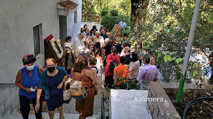 &Eta; &gamma;&iota;&omicron;&rho;&tau;ή &tau;&eta;&sigmaf; &Alpha;&gamma;ί&alpha;&sigmaf; &Epsilon;&iota;&rho;ή&nu;&eta;&sigmaf; &sigma;&tau;&omicron; &epsilon;&xi;&omega;&kappa;&lambda;ή&sigma;&iota; &tau;&omicron;&upsilon; &Alpha;&gamma;&iota;ά&nu;&nu;&eta; &tau;&omicron;&upsilon; &Psi;&eta;&lambda;&omicron;&nu;ό&mu;&omicron;&upsilon; (&epsilon;&iota;&kappa;ό&nu;&epsilon;&sigmaf;)