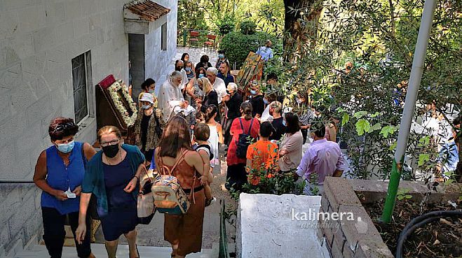 &Eta; &gamma;&iota;&omicron;&rho;&tau;ή &tau;&eta;&sigmaf; &Alpha;&gamma;ί&alpha;&sigmaf; &Epsilon;&iota;&rho;ή&nu;&eta;&sigmaf; &sigma;&tau;&omicron; &epsilon;&xi;&omega;&kappa;&lambda;ή&sigma;&iota; &tau;&omicron;&upsilon; &Alpha;&gamma;&iota;ά&nu;&nu;&eta; &tau;&omicron;&upsilon; &Psi;&eta;&lambda;&omicron;&nu;ό&mu;&omicron;&upsilon; (&epsilon;&iota;&kappa;ό&nu;&epsilon;&sigmaf;)