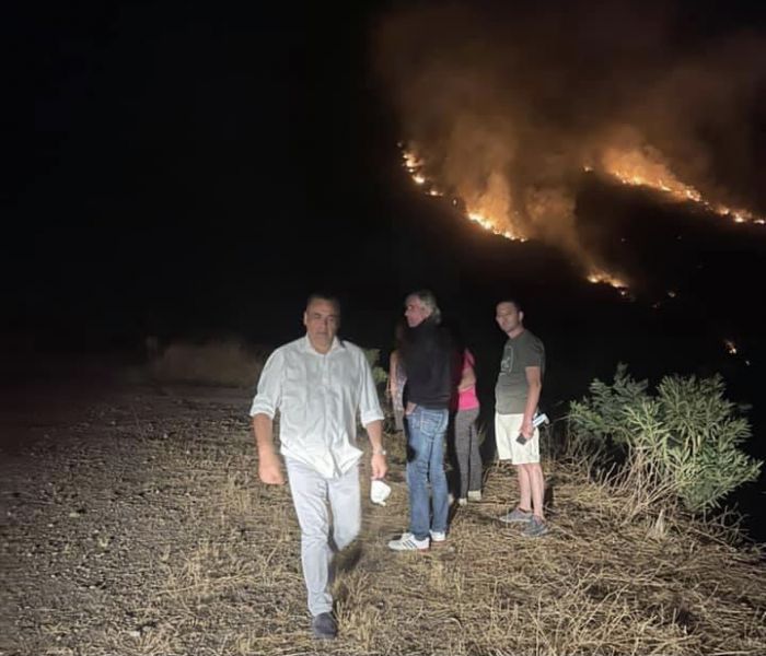 &Tau;&zeta;&iota;&omicron;ύ&mu;&eta;&sigmaf;: &laquo;&Pi;&alpha;&rho;&omicron;ύ&sigma;&alpha; &eta; &Pi;&omicron;&lambda;&iota;&tau;&iota;&kappa;ή &Pi;&rho;&omicron;&sigma;&tau;&alpha;&sigma;ί&alpha; &tau;&omicron;&upsilon; &delta;ή&mu;&omicron;&upsilon; &Tau;&rho;ί&pi;&omicron;&lambda;&eta;&sigmaf; &sigma;&tau;&eta; &phi;&omega;&tau;&iota;ά &pi;ά&nu;&omega; &alpha;&pi;ό &tau;&omicron; &Pi;&alpha;&rho;&theta;έ&nu;&iota;&raquo;