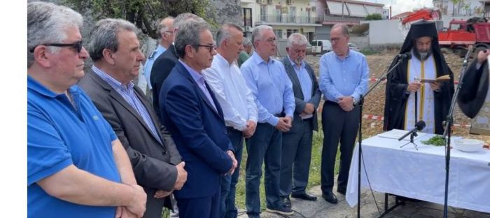&Chi;&rho;&iota;&sigma;&tau;&omicron;&gamma;&iota;&alpha;&nu;&nu;ό&pi;&omicron;&upsilon;&lambda;&omicron;&sigmaf; &gamma;&iota;&alpha; &tau;&omicron; &Gamma;&eta;&rho;&omicron;&kappa;&omicron;&mu;&epsilon;ί&omicron; &Mu;&epsilon;&gamma;&alpha;&lambda;ό&pi;&omicron;&lambda;&eta;&sigmaf;: "&Epsilon;ί&mu;&alpha;&sigma;&tau;&epsilon; &upsilon;&pi;&epsilon;&rho;ή&phi;&alpha;&nu;&omicron;&iota; &delta;&iota;ό&tau;&iota; &eta; &kappa;&alpha;&tau;&alpha;&sigma;&kappa;&epsilon;&upsilon;ή &tau;&omicron;&upsilon; &phi;έ&rho;&epsilon;&iota; &kappa;&alpha;&iota; &tau;&eta; &sigma;&phi;&rho;&alpha;&gamma;ί&delta;&alpha; &mu;&alpha;&sigmaf;"!