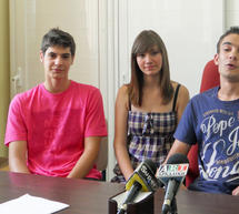 &Tau;&omicron;&nu; &laquo;&Alpha;&tau;&sigma;ί&delta;&alpha;&raquo; &theta;&alpha; &pi;&alpha;&rho;&omicron;&upsilon;&sigma;&iota;ά&sigma;&epsilon;&iota; &eta; &theta;&epsilon;&alpha;&tau;&rho;&iota;&kappa;ή &omicron;&mu;ά&delta;&alpha; &tau;&omicron;&upsilon; 3&omicron;&upsilon; &Lambda;&upsilon;&kappa;&epsilon;ί&omicron;&upsilon; &Tau;&rho;ί&pi;&omicron;&lambda;&eta;&sigmaf;