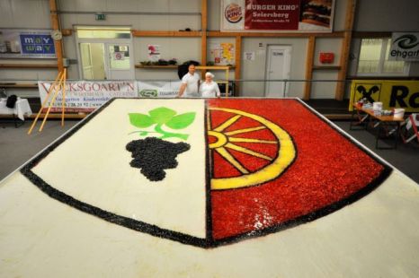 &Kappa;έ&iota;&kappa; 2,5 &tau;ό&nu;&omega;&nu; &laquo;&chi;ό&rho;&tau;&alpha;&sigma;&epsilon;&raquo; &omicron;&lambda;ό&kappa;&lambda;&eta;&rho;&eta; &pi;ό&lambda;&eta;!