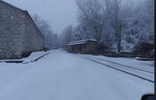 Πολύ χιόνι και στο Λιμποβίσι! (εικόνες)