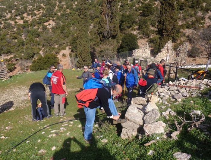 &Sigma;&tau;&omicron; &chi;&epsilon;&iota;&mu;&omega;&nu;&iota;ά&tau;&iota;&kappa;&omicron; &pi;&epsilon;&delta;ί&omicron; &tau;&omicron;&upsilon; &Alpha;&nu;&alpha;&tau;&omicron;&lambda;&iota;&kappa;&omicron;ύ &Pi;ά&rho;&nu;&omega;&nu;&alpha; &pi;&epsilon;&rho;&pi;ά&tau;&eta;&sigma;&alpha;&nu; &sigma;&tau;&omicron;&nu; &Sigma;&Alpha;&Omicron;&Omicron; (&epsilon;&iota;&kappa;ό&nu;&epsilon;&sigmaf;)