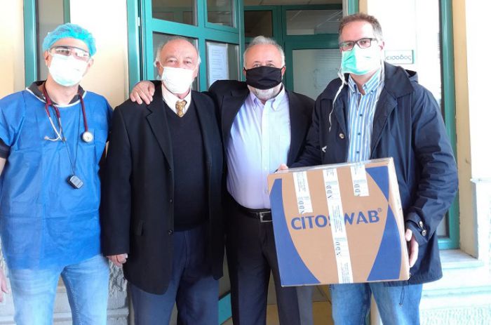 &Kappa;&omicron;&rho;&omega;&nu;&omicron;ϊό&sigmaf; | Rapid tests &delta;ώ&rho;&iota;&sigma;&epsilon; &tau;&omicron; "Ί&delta;&rho;&upsilon;&mu;&alpha; &Sigma;&chi;ί&zeta;&alpha;&sigmaf;" &sigma;&tau;&omicron; &Pi;&alpha;&nu;&alpha;&rho;&kappa;&alpha;&delta;&iota;&kappa;ό &Nu;&omicron;&sigma;&omicron;&kappa;&omicron;&mu;&epsilon;ί&omicron;