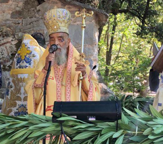 &Mu;&eta;&tau;&rho;&omicron;&pi;&omicron;&lambda;ί&tau;&eta;&sigmaf; &Iota;&epsilon;&rho;&epsilon;&mu;ί&alpha;&sigmaf; &sigma;&epsilon; &mu;&alpha;&theta;&eta;&tau;έ&sigmaf; &gamma;&iota;&alpha; &tau;&eta;&nu; έ&nu;&alpha;&rho;&xi;&eta; &tau;&omega;&nu; &sigma;&chi;&omicron;&lambda;&epsilon;ί&omega;&nu;: "&Tau;&omicron; &pi;&iota;&omicron; &omega;&rho;&alpha;ί&omicron; &sigma;&tau;&eta; &zeta;&omega;ή &mu;&alpha;&sigmaf; &epsilon;ί&nu;&alpha;&iota; &eta; &pi;&rho;&omicron;&sigma;&epsilon;&upsilon;&chi;ή &sigma;&tau;&omicron;&nu; &Theta;&epsilon;ό &kappa;&alpha;&iota; &tau;&omicron; &delta;&iota;ά&beta;&alpha;&sigma;&mu;&alpha; &tau;&omega;&nu; &beta;&iota;&beta;&lambda;ί&omega;&nu;"