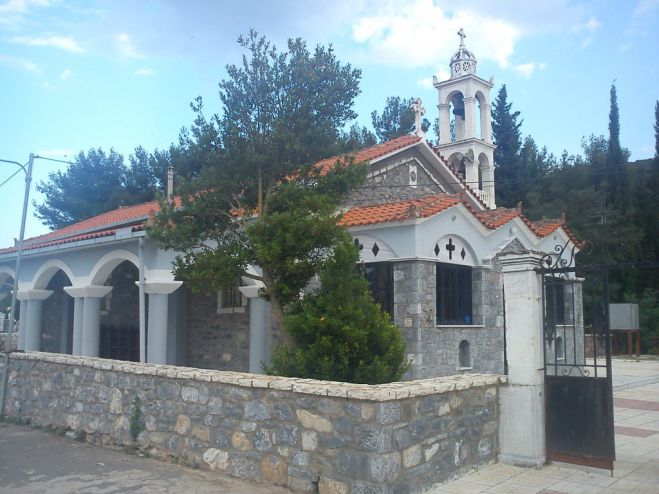 &Tau;&alpha; &Lambda;&iota;&theta;&omicron;&beta;&omicron;ύ&nu;&iota;&alpha; &epsilon;&omicron;&rho;&tau;ά&zeta;&omicron;&upsilon;&nu; &kappa;&alpha;&iota; &tau;&iota;&mu;&omicron;ύ&nu; &tau;&omicron;&nu; &Pi;&omicron;&lambda;&iota;&omicron;ύ&chi;&omicron; &tau;&omicron;&upsilon;&sigmaf; Ά&gamma;&iota;&omicron; &Gamma;&epsilon;ώ&rho;&gamma;&iota;&omicron;