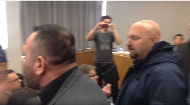 "&Theta;&rho;ά&kappa;&eta;, &gamma;&eta; &Epsilon;&lambda;&lambda;&eta;&nu;&iota;&kappa;ή" &phi;ώ&nu;&alpha;&xi;&alpha;&nu; &sigma;&tau;&epsilon;&lambda;έ&chi;&eta; &tau;&eta;&sigmaf; &Chi;&rho;&upsilon;&sigma;ή&sigmaf; &Alpha;&upsilon;&gamma;ή&sigmaf; &sigma;&tau;&alpha; &gamma;&rho;&alpha;&phi;&epsilon;ί&alpha; &tau;&eta;&sigmaf; &Epsilon;&Sigma;&Eta;&Epsilon;&Alpha; (vd)