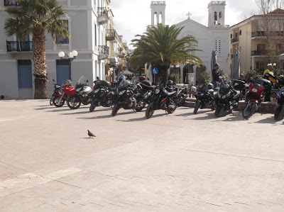 &Omicron;&delta;&omicron;&iota;&pi;&omicron;&rho;&iota;&kappa;ό &iota;&sigma;&tau;&omicron;&rho;ί&alpha;&sigmaf; &alpha;&pi;ό &tau;&omicron; &Lambda;&epsilon;&omega;&nu;ί&delta;&iota;&omicron; &sigma;&tau;&eta;&nu; &Tau;&rho;ί&pi;&omicron;&lambda;&eta; &mu;&epsilon; ... &mu;&omicron;&tau;&omicron;&sigma;&iota;&kappa;&lambda;έ&tau;&epsilon;&sigmaf;!