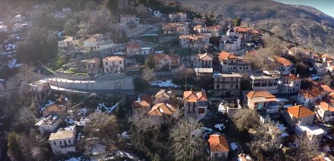 Η Κυνουρία ... από ψηλά: Μια πτήση από τον Αγιάννη στα Άνω Δολιανά (vd)