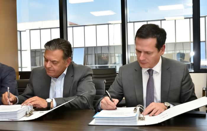Υπογραφές για την κατασκευή της νέας Γραμμής Μεταφοράς 400 kV που θα συνδέει το ΚΥΤ Μεγαλόπολης με το νέο  ΚΥΤ Κορίνθου