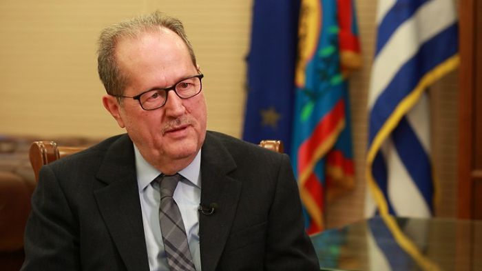 Νίκας σε Τατούλη: "Συνομήλικέ μου, Πέτρο, συνειδητοποίησε, πως ο κόσμος δε σε πιστεύει πια"!