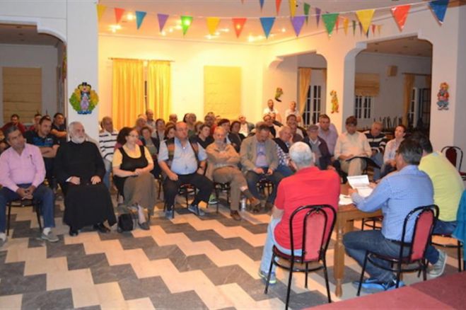 Παράλιο - Μαζική συμμετοχή και πρόεδρος-καταπέλτης στη συνέλευση των κατοίκων ( vd)