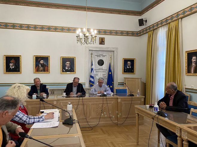 &Epsilon;&xi;&epsilon;&lambda;ί&xi;&epsilon;&iota;&sigmaf; &gamma;&iota;&alpha; &tau;&iota;&sigmaf; &mu;&epsilon;&lambda;έ&tau;&epsilon;&sigmaf; &pi;&alpha;&rho;ά&kappa;&alpha;&mu;&psi;&eta;&sigmaf; &Tau;&epsilon;&gamma;έ&alpha;&sigmaf; &kappa;&alpha;&iota; &Alpha;&sigma;&tau;&rho;&omicron;&upsilon;&sigmaf;
