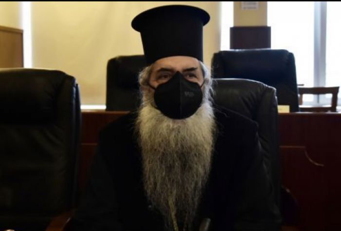 &Mu;&eta;&tau;&rho;&omicron;&pi;&omicron;&lambda;ί&tau;&eta;&sigmaf; &Sigma;&epsilon;&rho;&alpha;&phi;&epsilon;ί&mu; &kappa;&alpha;&tau;ά &alpha;&nu;&tau;&iota;&epsilon;&mu;&beta;&omicron;&lambda;&iota;&alpha;&sigma;&tau;ώ&nu; &iota;&epsilon;&rho;έ&omega;&nu;: &laquo;&Epsilon;ί&nu;&alpha;&iota; &epsilon;&gamma;&omega;&pi;&alpha;&theta;&epsilon;ί&sigmaf; &kappa;&alpha;&iota; &alpha;&delta;&epsilon;&lambda;&phi;&omicron;&kappa;&tau;ό&nu;&omicron;&iota;&raquo;