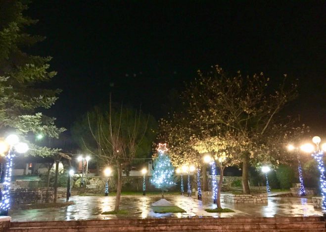 &Sigma;&tau;&omicron;&lambda;ί&sigma;&tau;&eta;&kappa;&epsilon; &eta; &Kappa;&alpha;&nu;&delta;ή&lambda;&alpha; (&epsilon;&iota;&kappa;ό&nu;&epsilon;&sigmaf;)